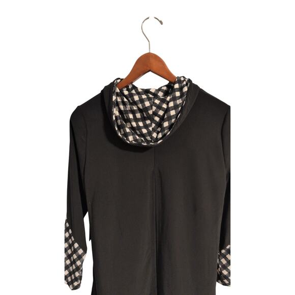 Ali Miles Petite Large Black & White Double Layer Top – NWT - Picture 4 of 4